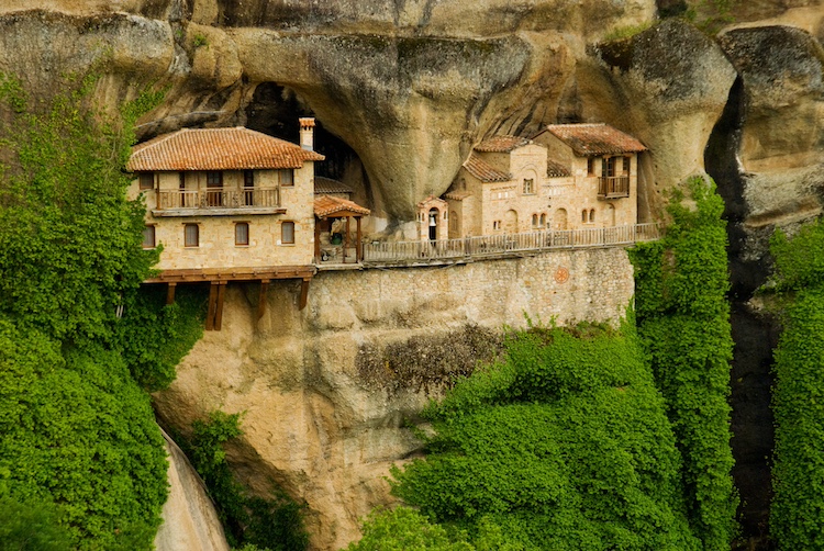 Meteora descubre los 6 monasterios de Grecia entre la tierra y el cielo